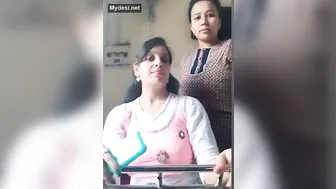 Desi tiktok star fun pressing big boobs